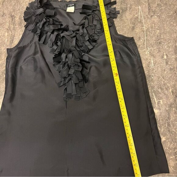 J Crew 100% Silk Navy Blue V Neck Ruffle Sleeveless Feminine Popover Blouse XS 0 - Picture 7 of 9